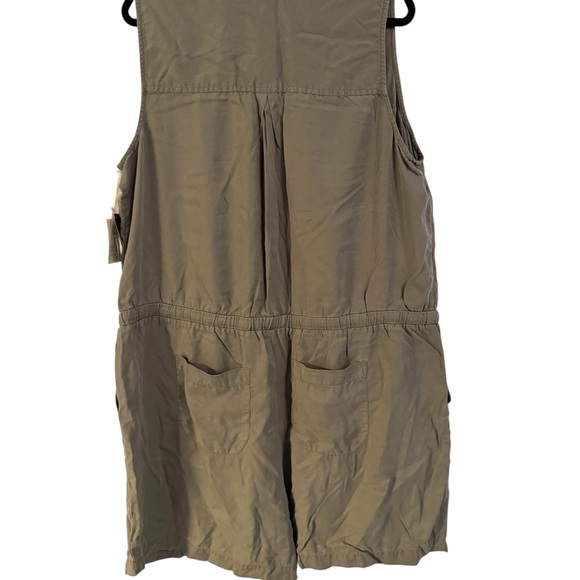 ana Sleeveless Olive Green Button-Up Romper plus size - Picture 2 of 2